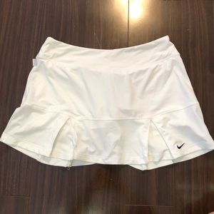 NWT Women’s Nike Tennis Skirt